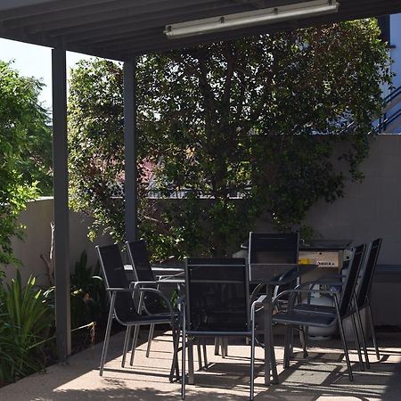 Gladstone Heights Executive Apartments Bagian luar foto