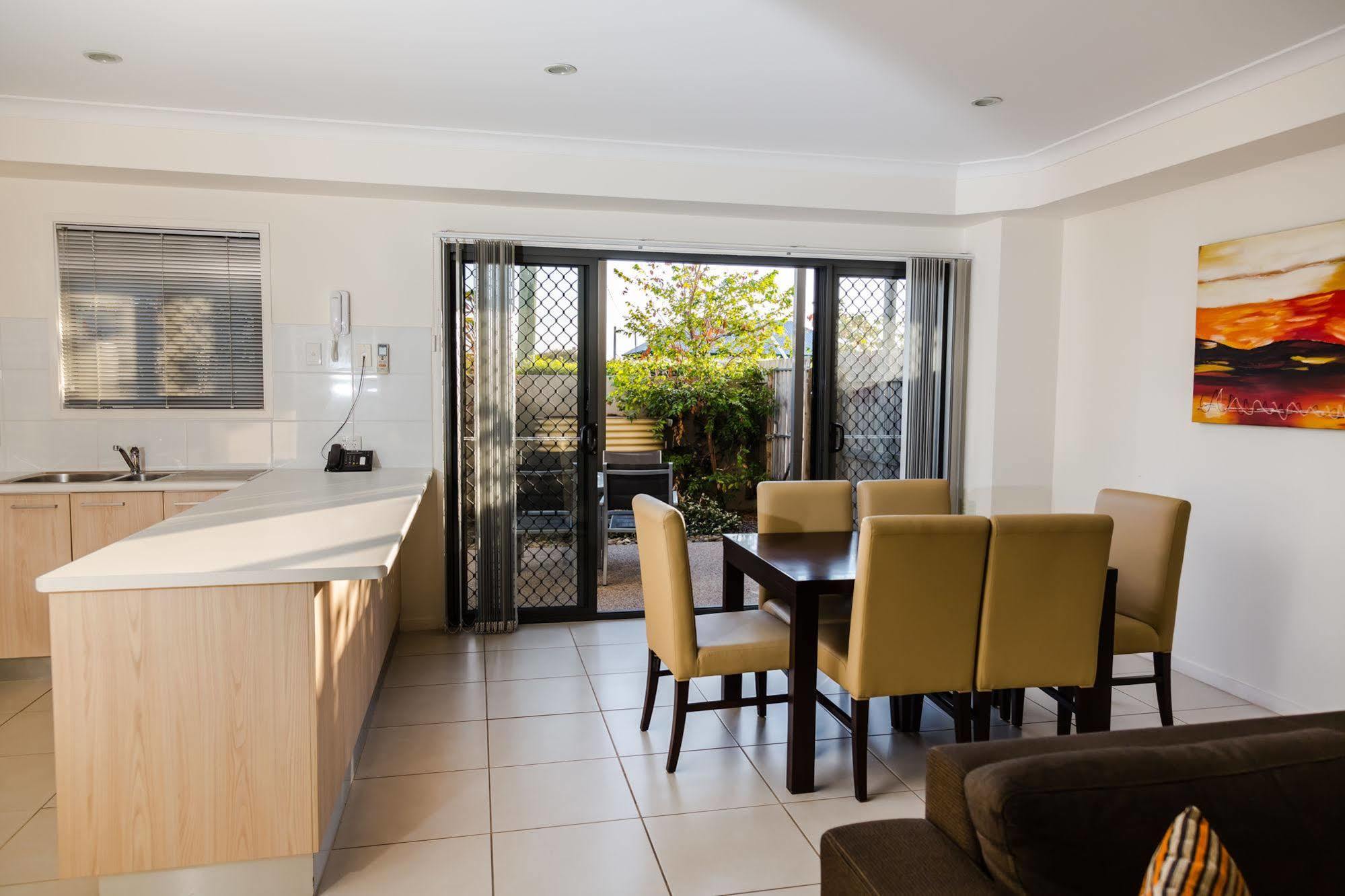Gladstone Heights Executive Apartments Bagian luar foto