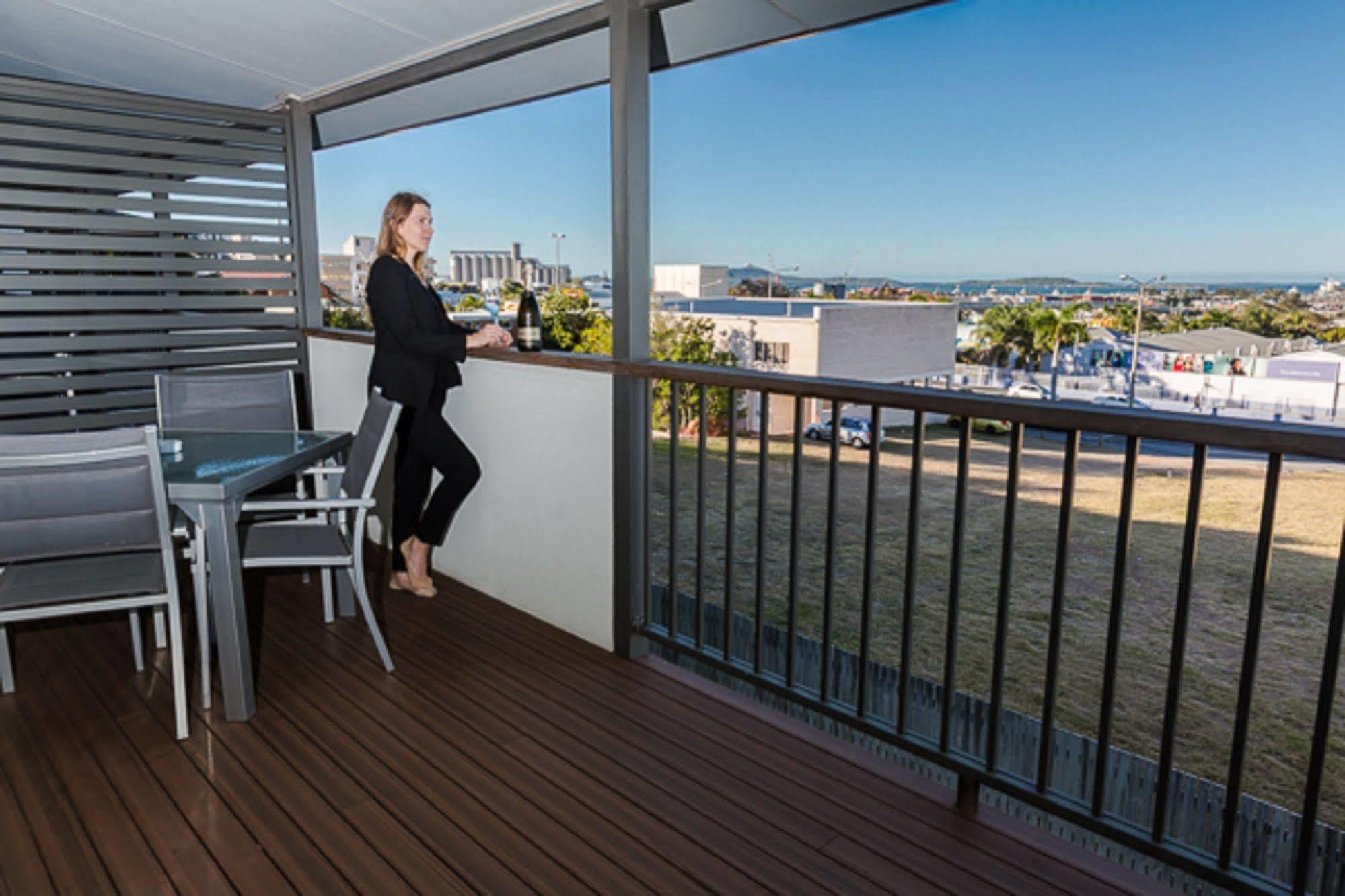 Gladstone Heights Executive Apartments Bagian luar foto