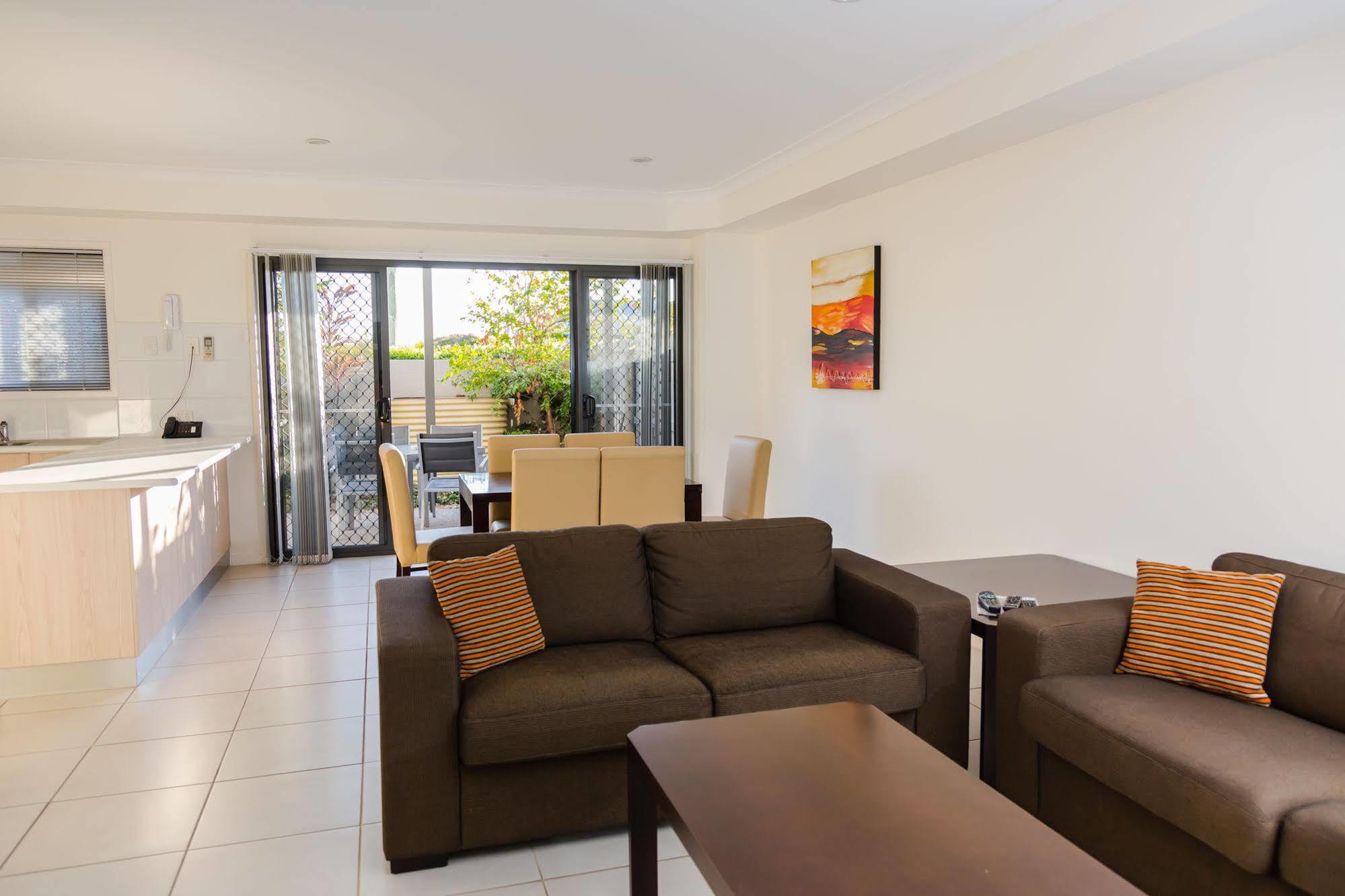 Gladstone Heights Executive Apartments Bagian luar foto